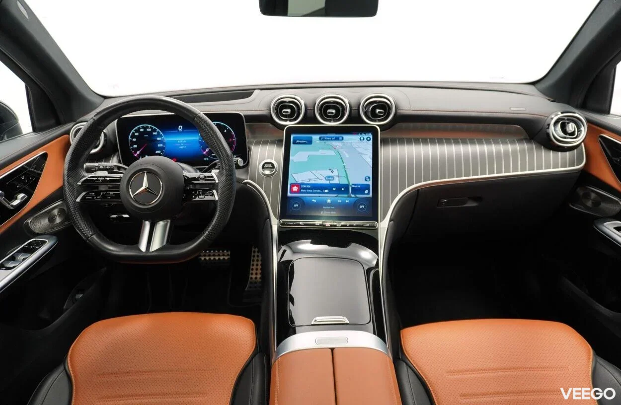 Mercedes-Benz GLC220 4Matic AMG-line Night pakett 2 145kW