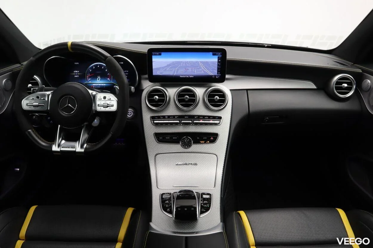 Mercedes-Benz C63 AMG Coupe 4 375kW