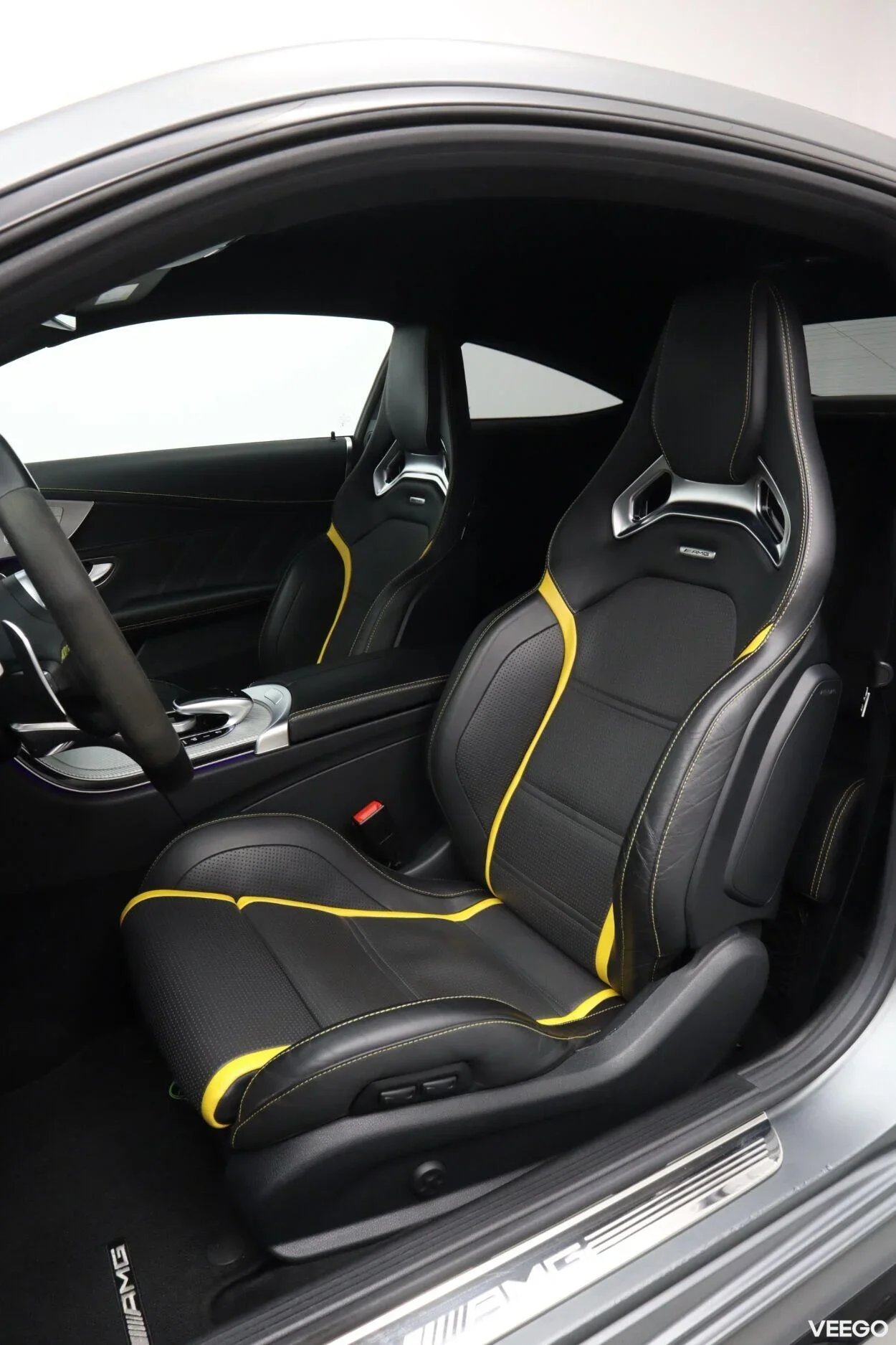 Mercedes-Benz C63 AMG Coupe 4 375kW