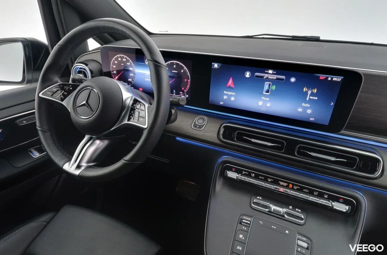 Mercedes-Benz V300 d 4Matic Avantgarde A3 174kW