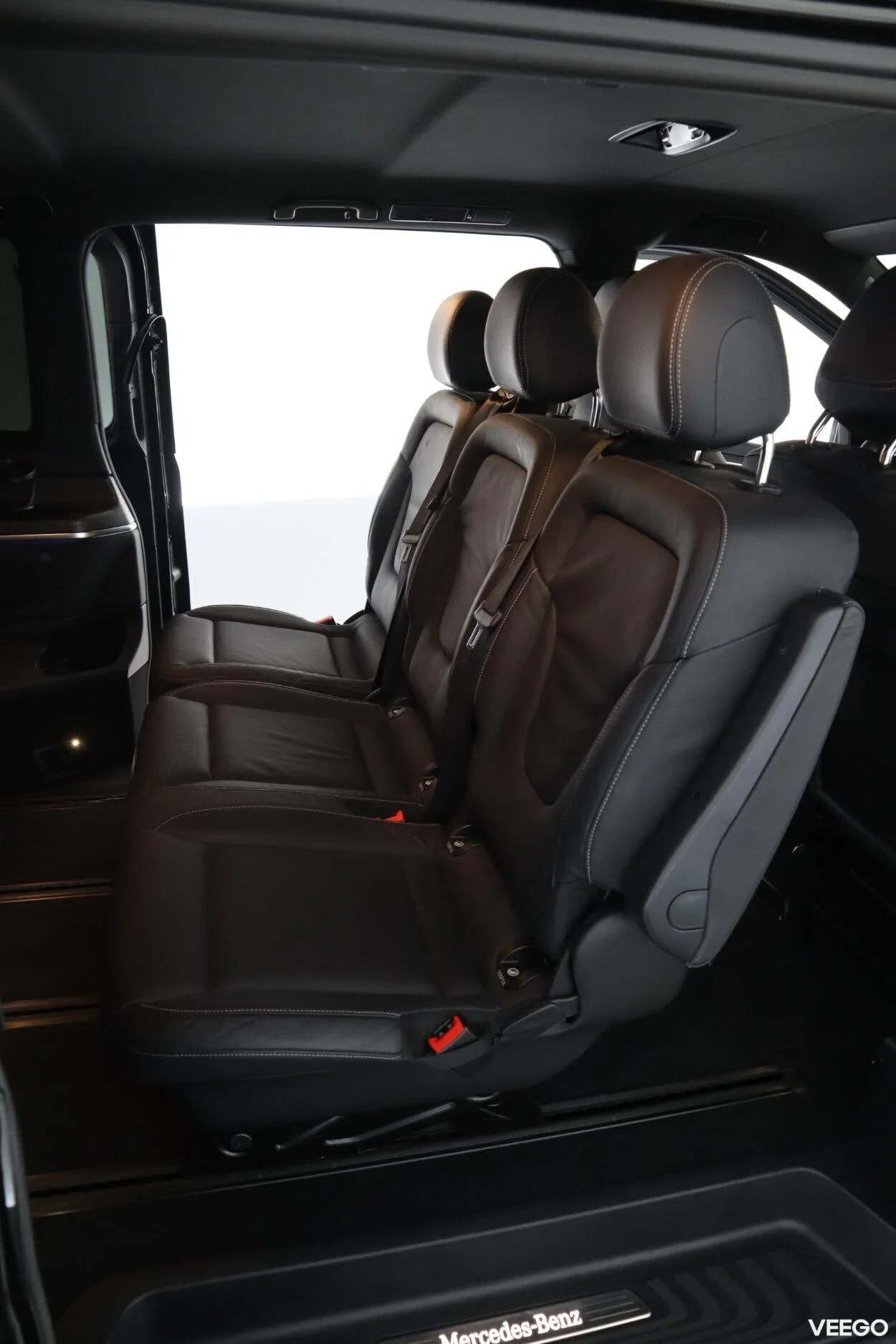 Mercedes-Benz V300 d 4Matic Avantgarde A3 174kW