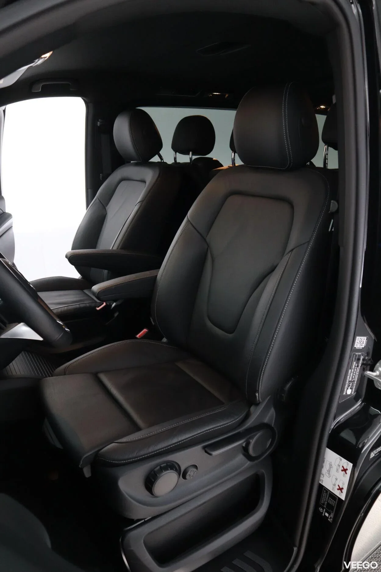 Mercedes-Benz V300 d 4Matic Avantgarde A3 174kW