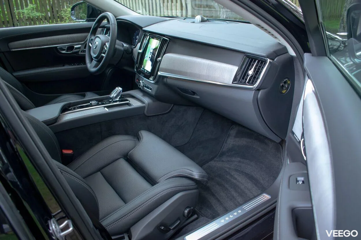 Volvo S90 AWD ULTIMATE BRIGHT XENIUM FULLOPT 2 183kW