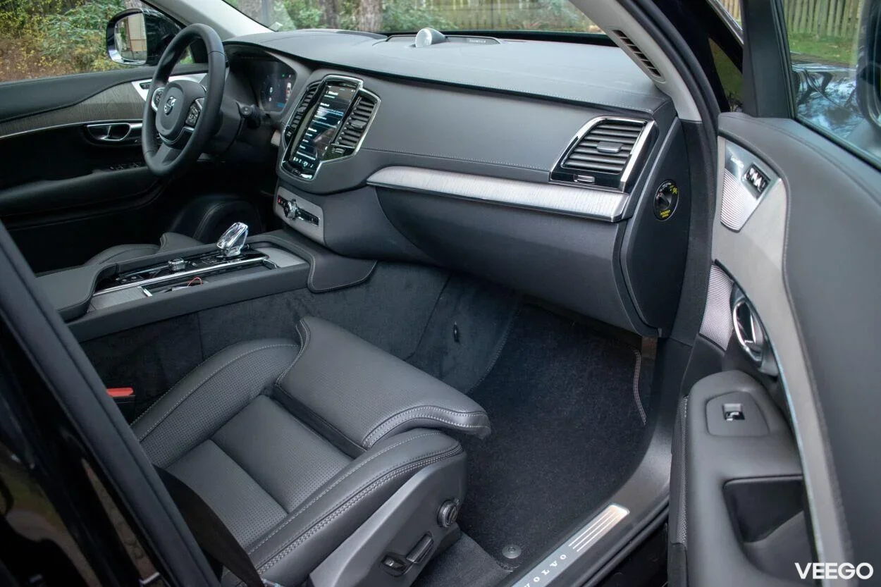 Volvo XC90 AWD Ultra DARK Ed Intelli PRO Lux FULL 2 335kW