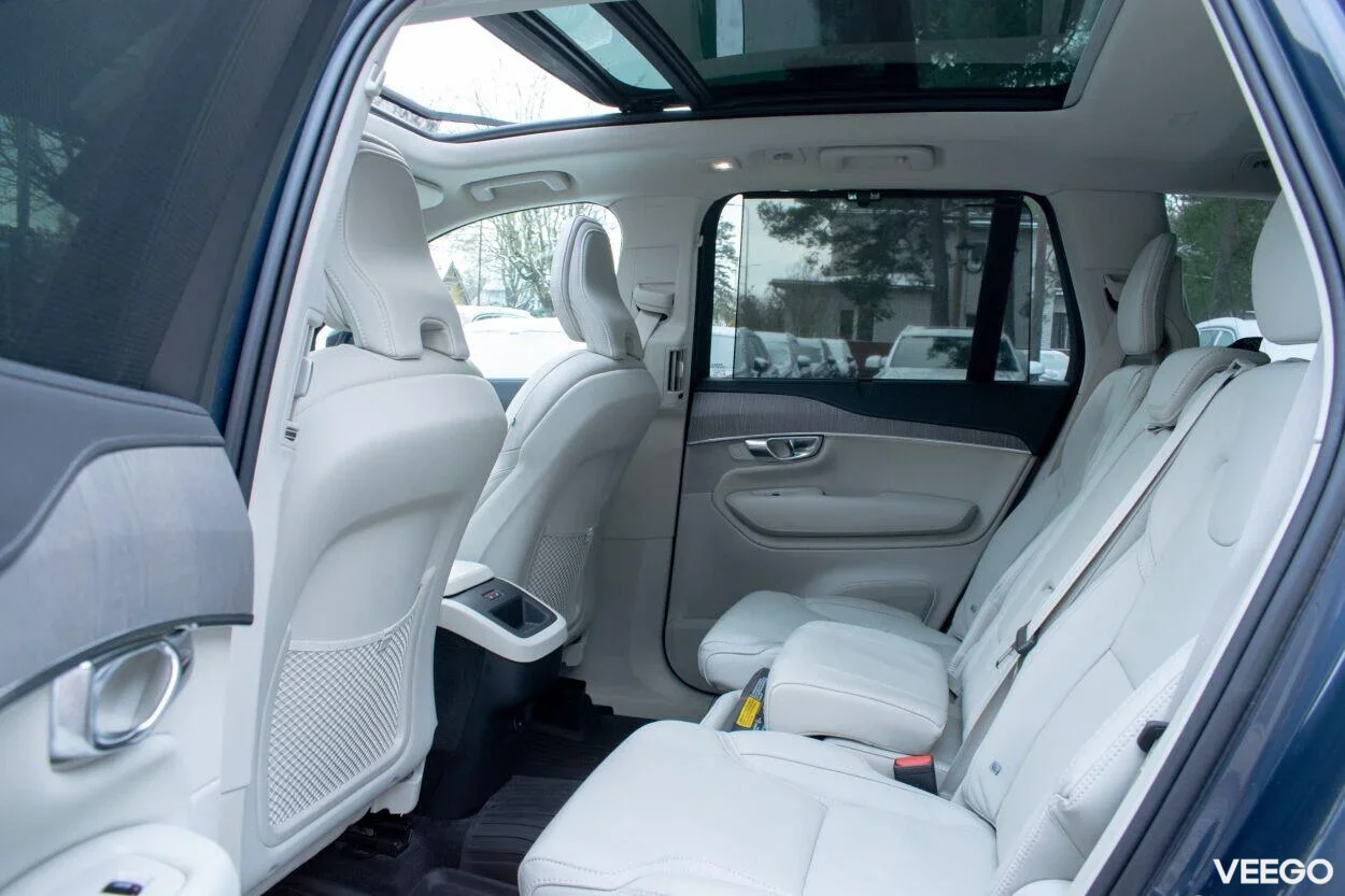 Volvo XC90 AWD DARK R-Design PLUS Intelli PRO Wntr 2 183kW