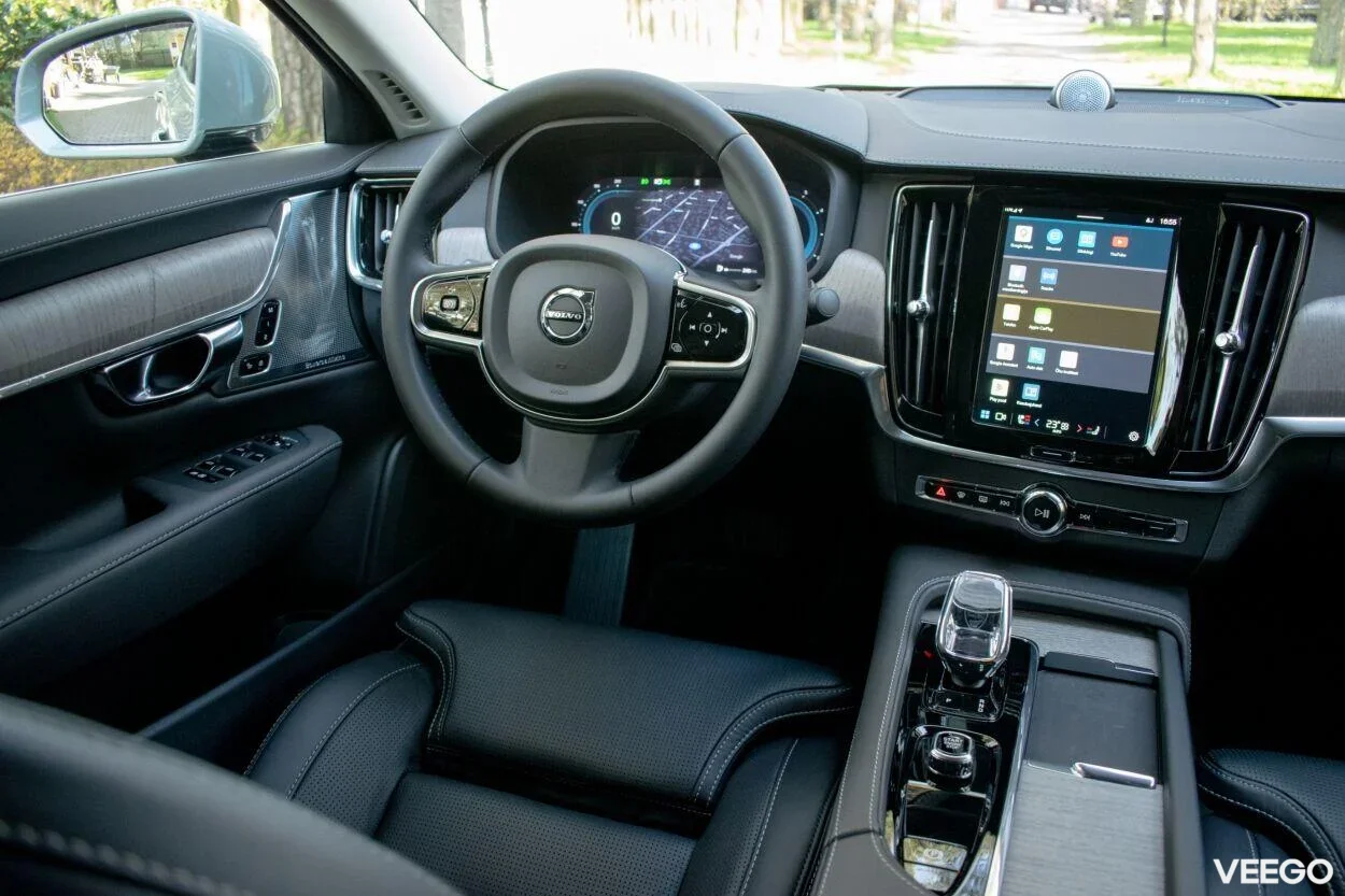 Volvo S90 AWD ULTIMATE BRIGHT XENIUM FULLOPT 2 183kW