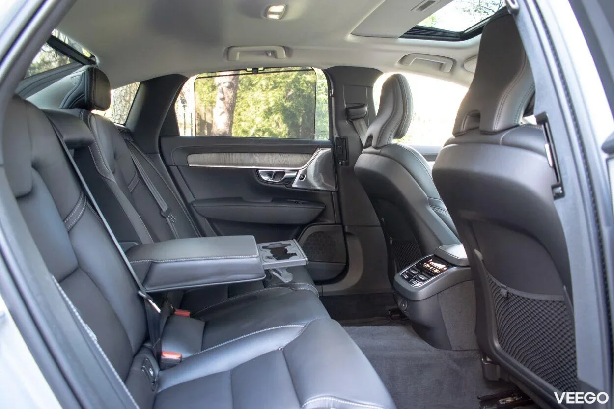 Volvo S90 AWD ULTIMATE BRIGHT XENIUM FULLOPT 2 183kW