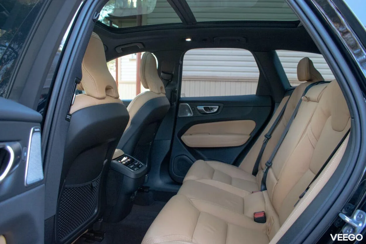 Volvo XC60 AWD B&W Ultimate DARK Intelli PRO Xenium Fullopt 2 145kW