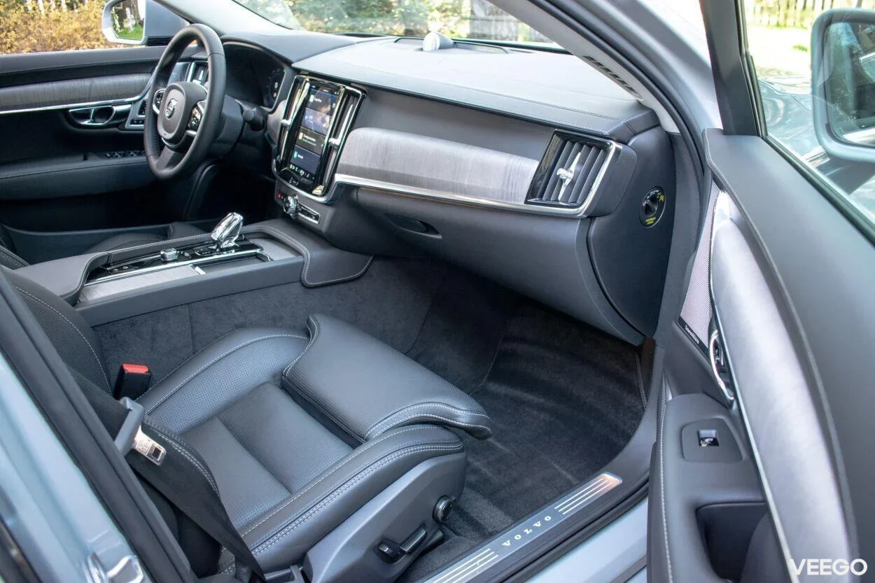 Volvo S90 AWD ULTIMATE BRIGHT XENIUM FULLOPT 2 183kW