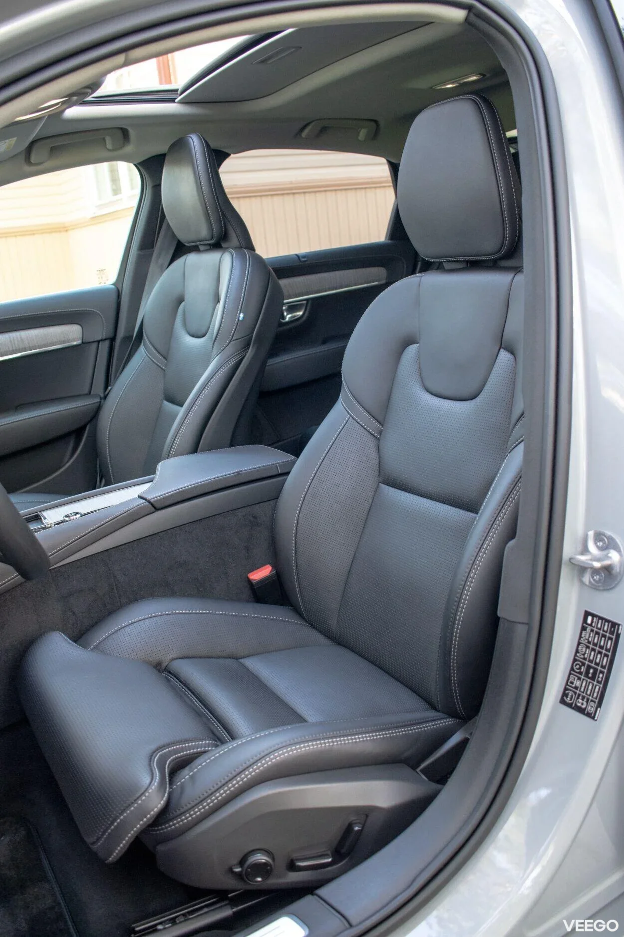 Volvo S90 AWD ULTIMATE BRIGHT XENIUM FULLOPT 2 183kW