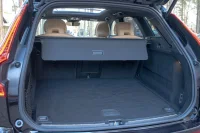 Volvo XC60 AWD B&W Ultimate DARK Intelli PRO Xenium Fullopt 2 145kW thumbnail