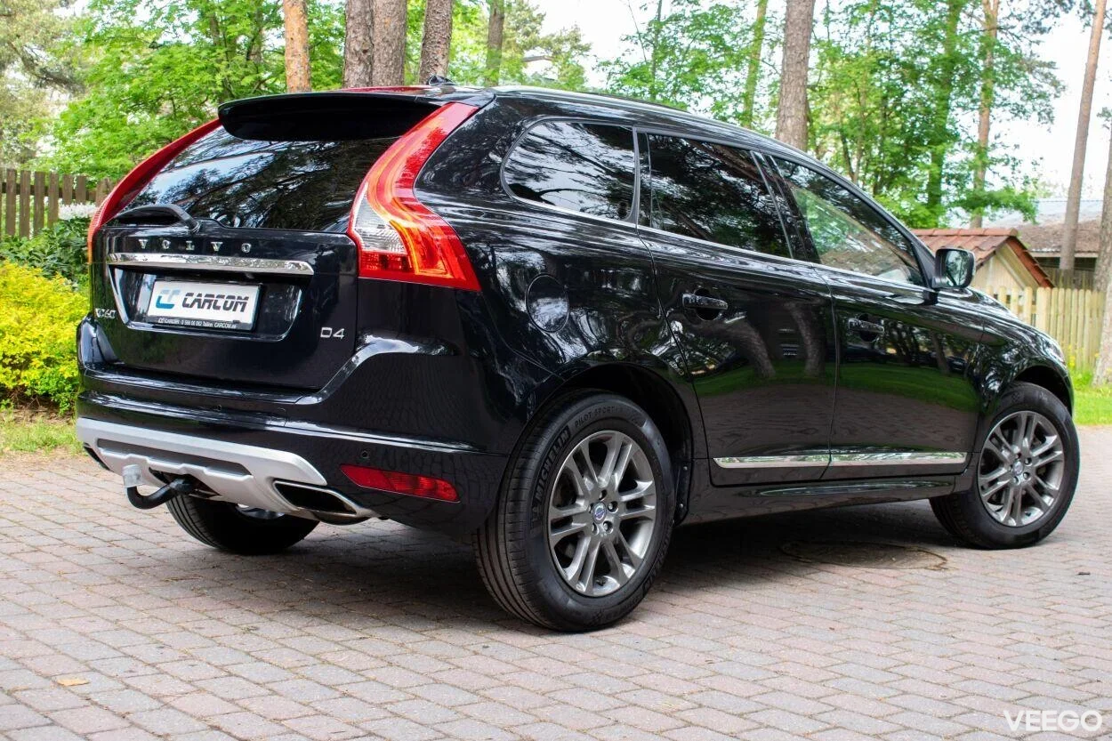 Volvo XC60 SUMMUM Intelli SAFE PRO Sky 2 120kW
