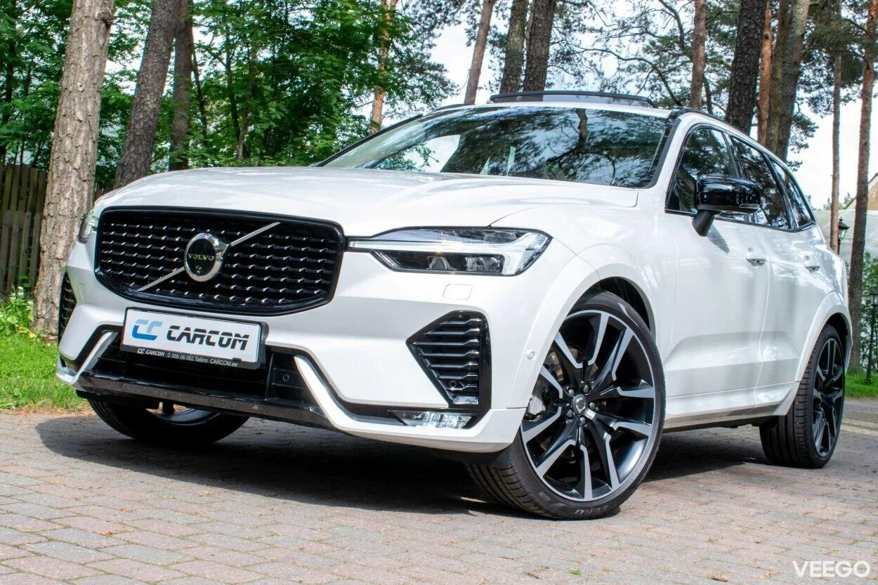 Volvo XC60 AWD ULTIMATE DARK Intelli PRO Xenium FULLOPT 2 145kW