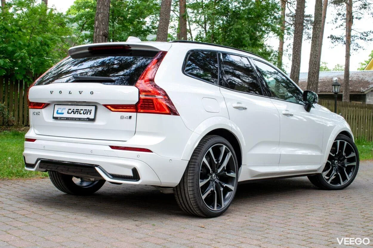 Volvo XC60 AWD ULTIMATE DARK Intelli PRO Xenium FULLOPT 2 145kW