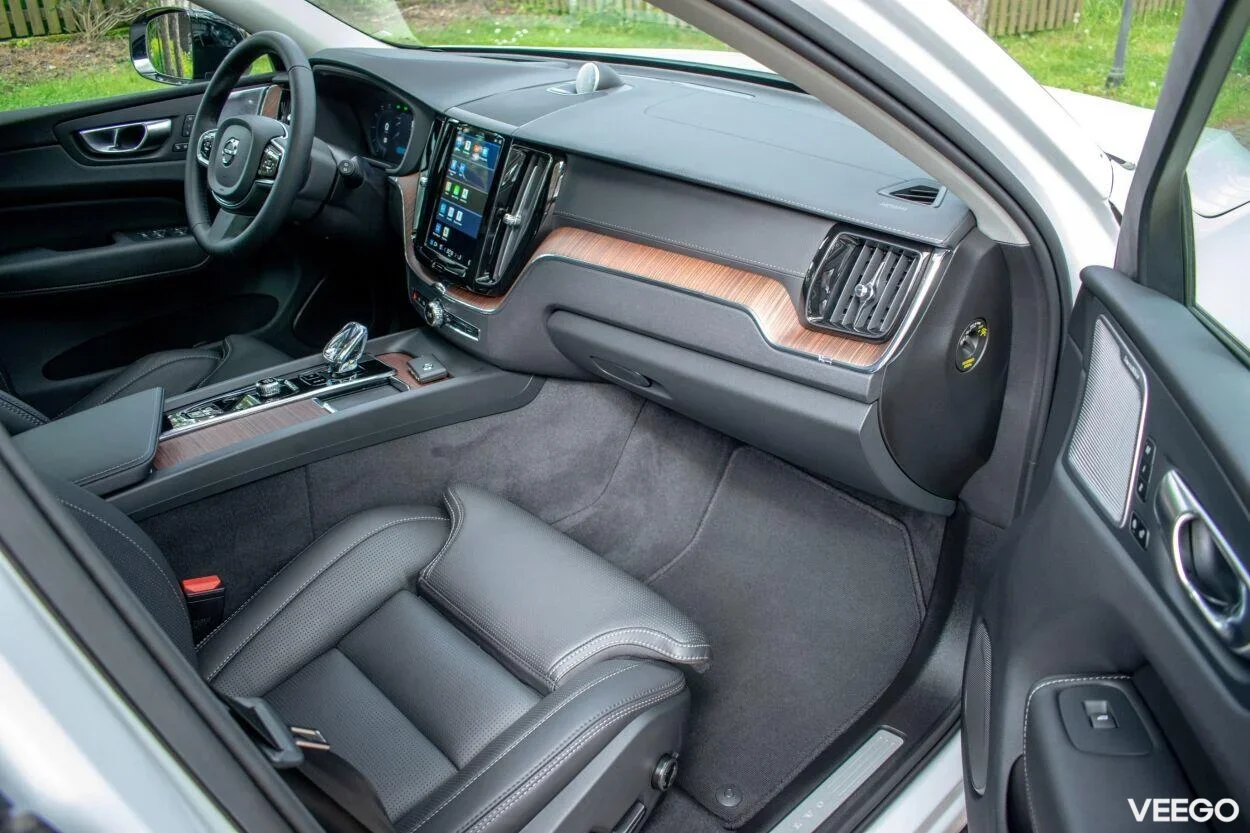 Volvo XC60 AWD ULTIMATE DARK Intelli PRO Xenium FULLOPT 2 145kW