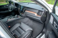 Volvo XC60 AWD ULTIMATE DARK Intelli PRO Xenium FULLOPT 2 145kW thumbnail