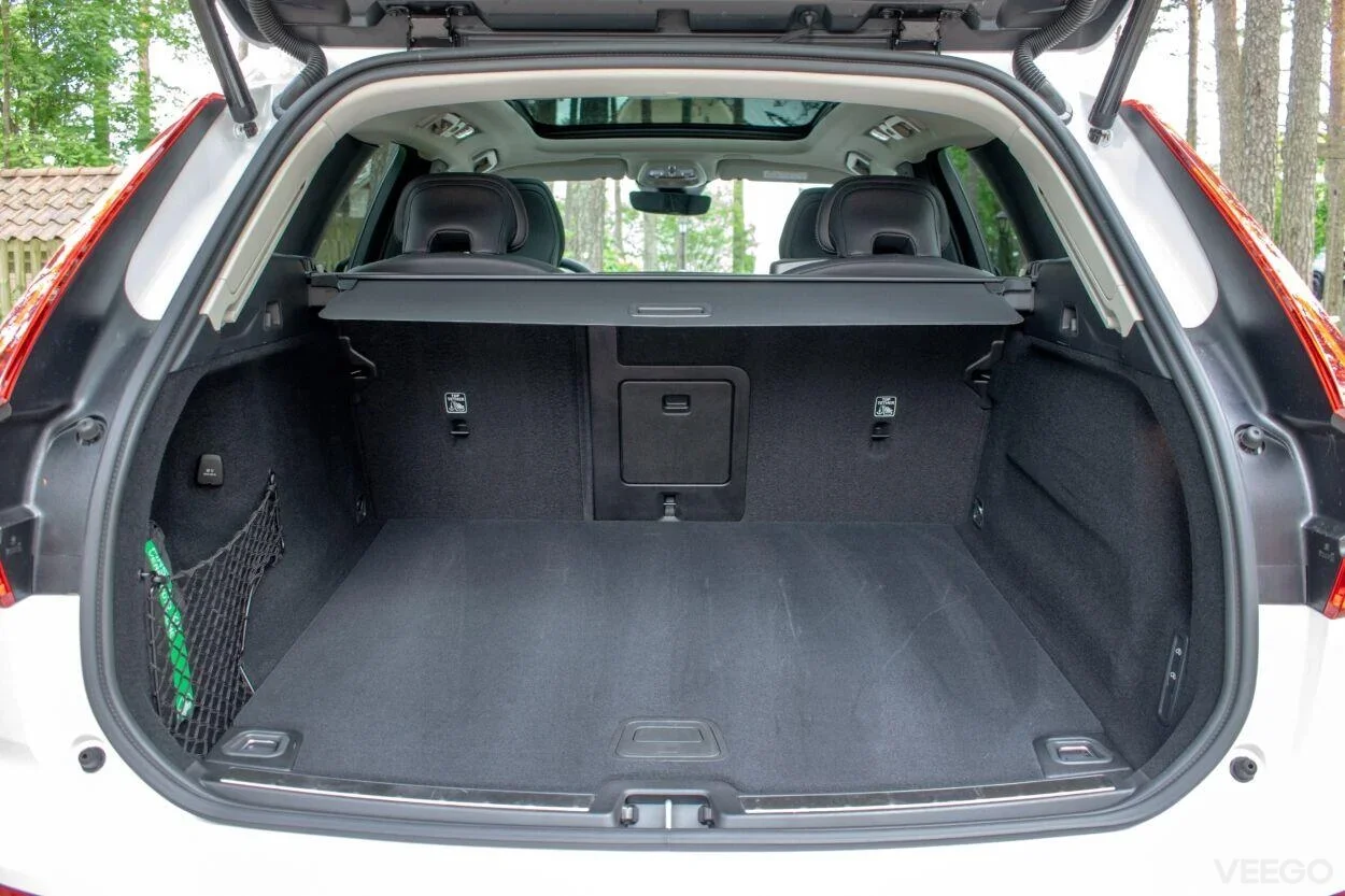 Volvo XC60 AWD ULTIMATE DARK Intelli PRO Xenium FULLOPT 2 145kW