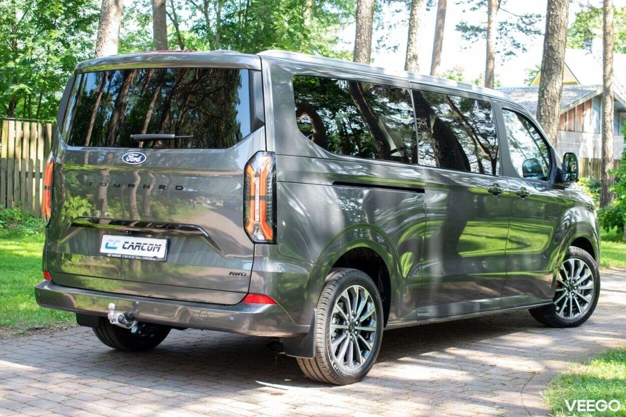 Ford Tourneo Custom AWD L2 Titanium X FULL 2 125kW