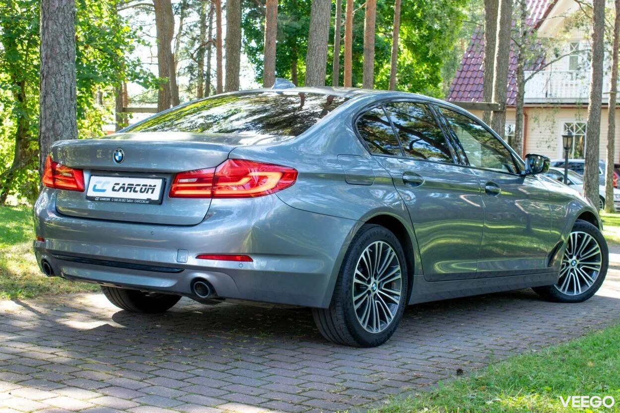 BMW 520 SportLine ShadowLine 2 140kW
