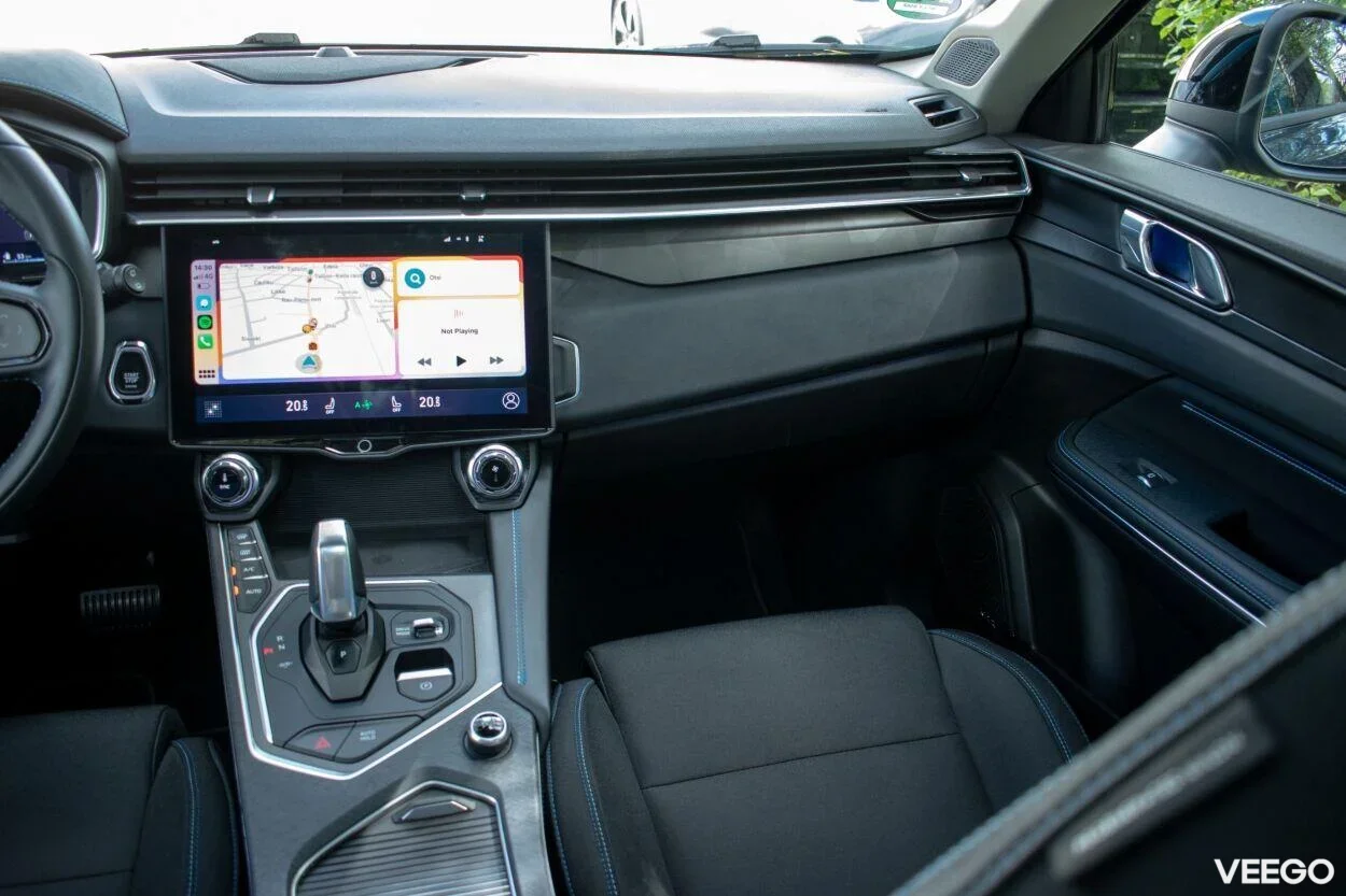 Lynk & Co 01 Recharge MORE Intelli Safe PRO 1.5 192kW