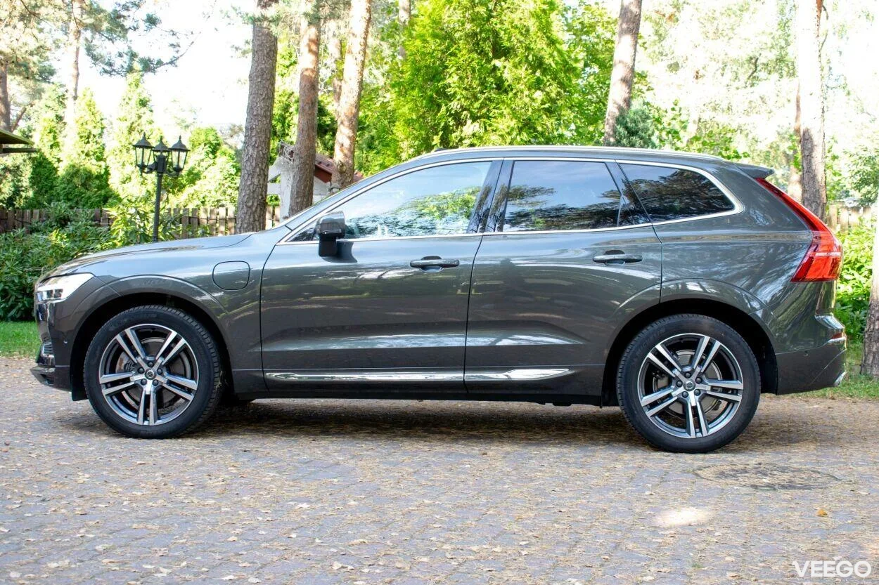 Volvo XC60 T8 Intelli PRO Xenium Wntr FULL 2 288kW