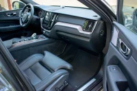 Volvo XC60 T8 Intelli PRO Xenium Wntr FULL 2 288kW thumbnail