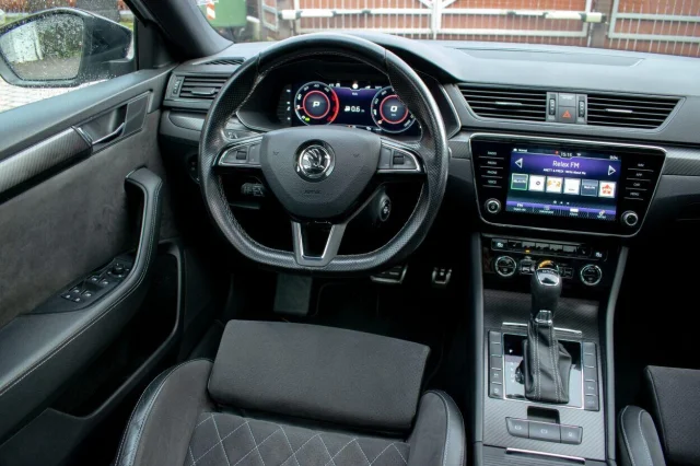 Image of Skoda Superb Sportline Combi Facelift 2 110kW