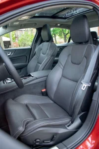 Volvo S60 T8 Ultimate DARK Fullopt 2 335kW thumbnail