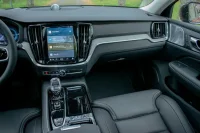 Volvo S60 T8 Ultimate DARK Fullopt 2 335kW thumbnail