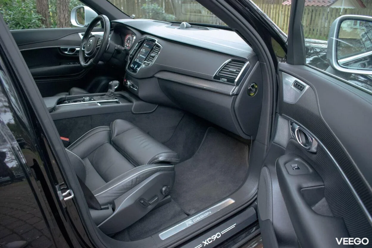 Volvo XC90 7s R-Design Xenium Intelli PRO 2 173kW