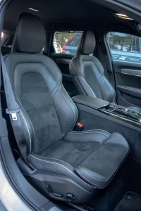 Volvo V90 T8 R-Design DARK Long Range 2 335kW thumbnail