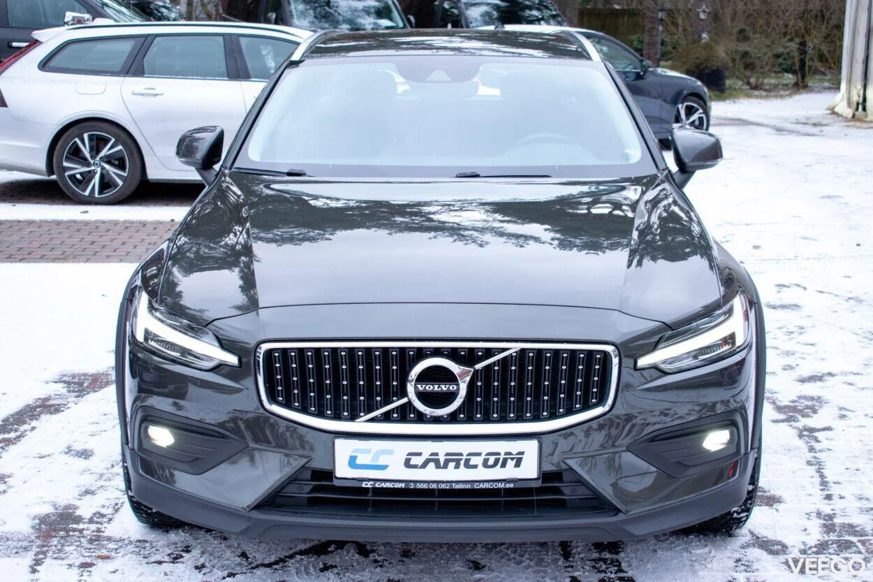 Volvo V60 Cross Country AWD Intelli SAFE Wntr 2 145kW