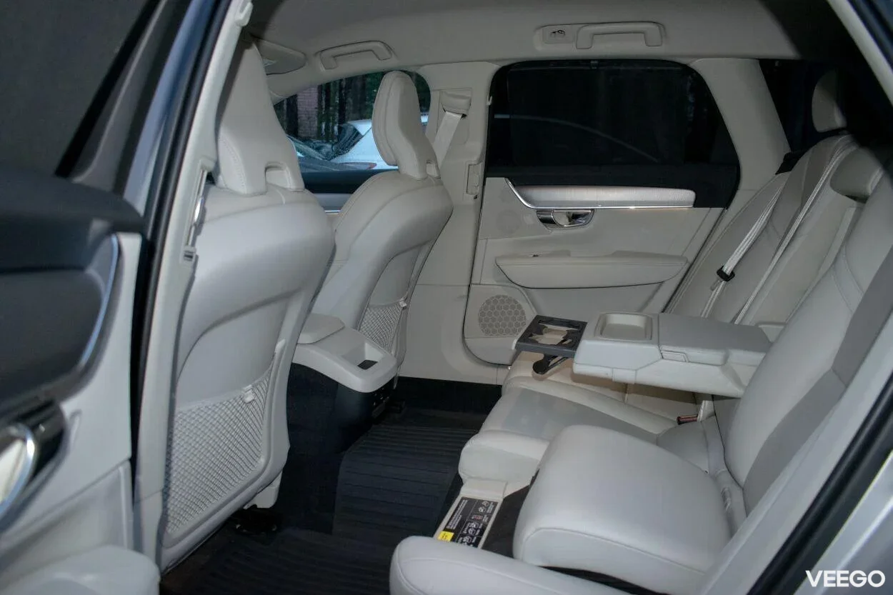 Volvo V90 Cross Country AWD Intelli SAFE PRO Family Wntr 2 140kW