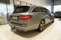 Mercedes-Benz E220 4MATIC 2 143kW thumbnail
