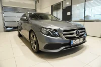 Mercedes-Benz E220 4MATIC 2 143kW thumbnail