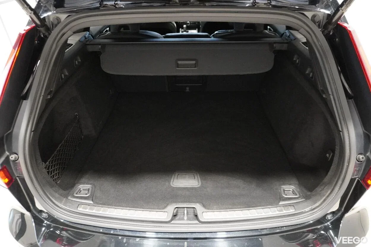 Volvo V60 R-design 2 145kW