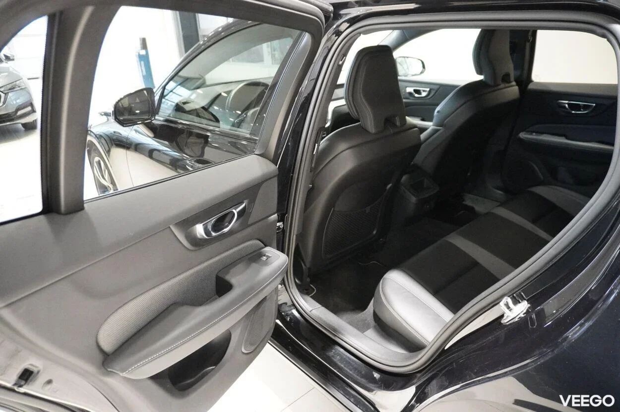 Volvo V60 R-design 2 145kW