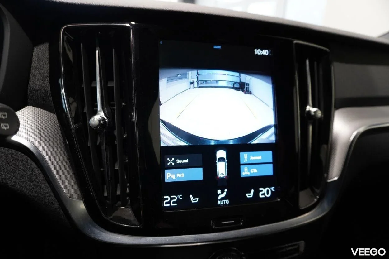 Volvo V60 R-design 2 145kW