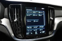 Volvo V60 R-design 2 145kW thumbnail