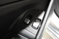 Mercedes-Benz E220 4MATIC 2 143kW thumbnail