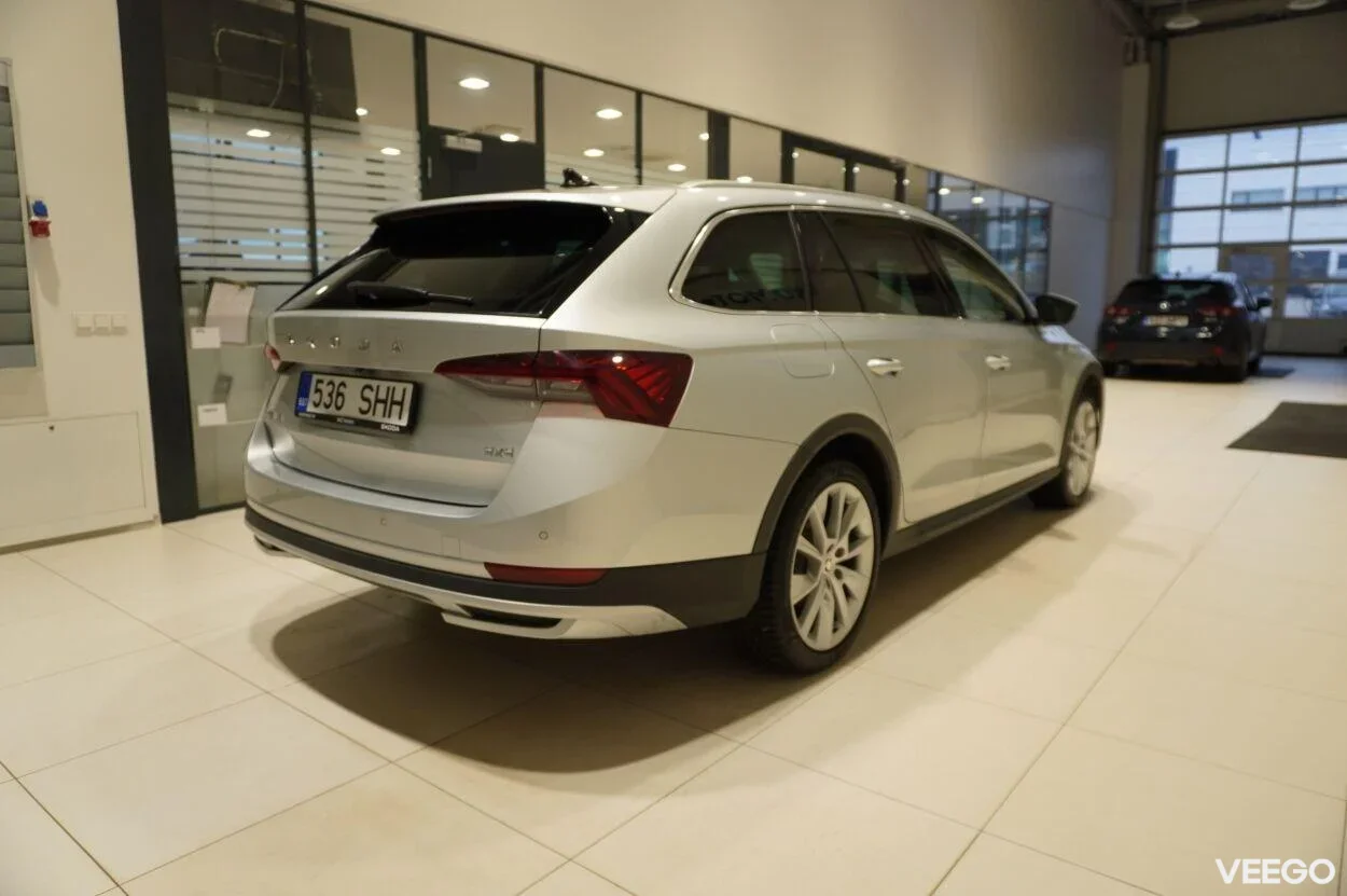 Skoda Octavia COMBI SCOUT 4X4 2 147kW