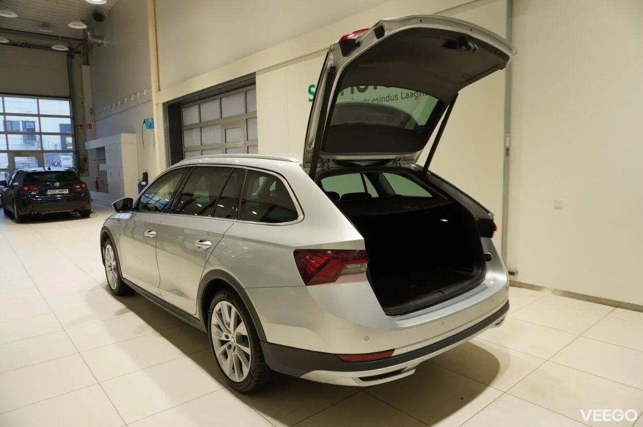 Skoda Octavia COMBI SCOUT 4X4 2 147kW