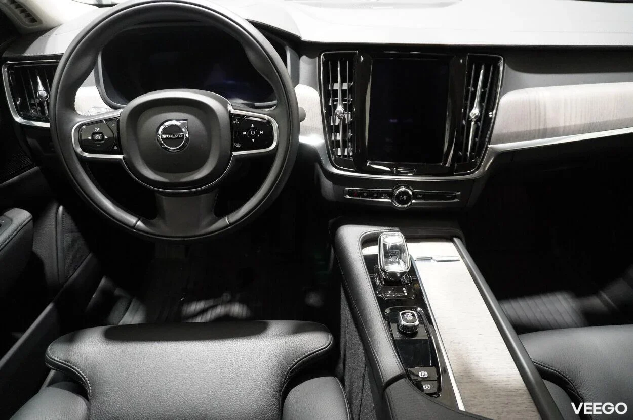Volvo S90 INSCRIPTION AWD 2 173kW