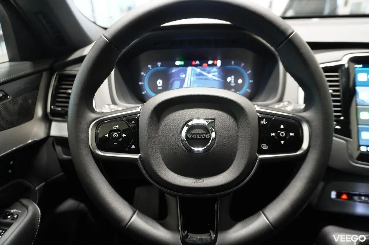 Volvo XC90 B5 AWD MILD HYBRID 2 173kW