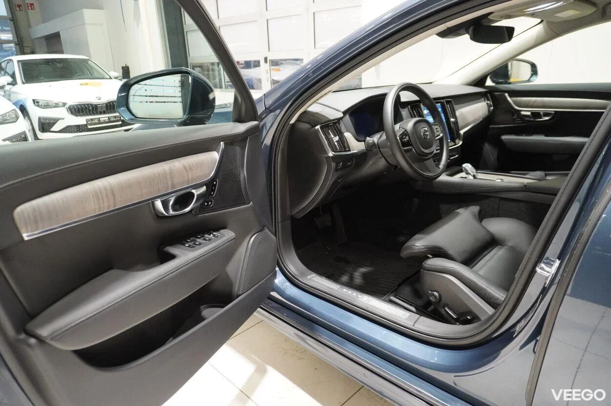 Volvo S90 INSCRIPTION AWD 2 173kW