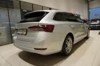 Skoda Octavia ELEGANCE COMBI G-TEC 1.5 96kW thumbnail