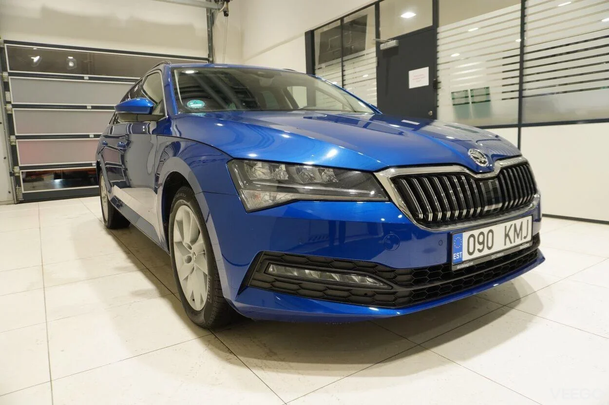 Skoda Superb AMBITION COMBI 4X4 2 147kW