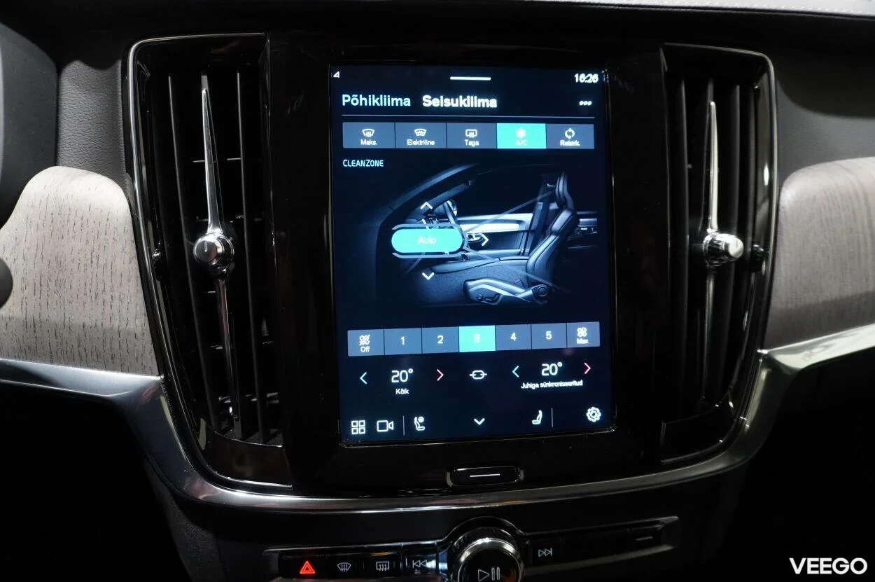 Volvo S90 INSCRIPTION AWD 2 173kW