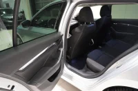 Skoda Octavia ELEGANCE COMBI G-TEC 1.5 96kW thumbnail