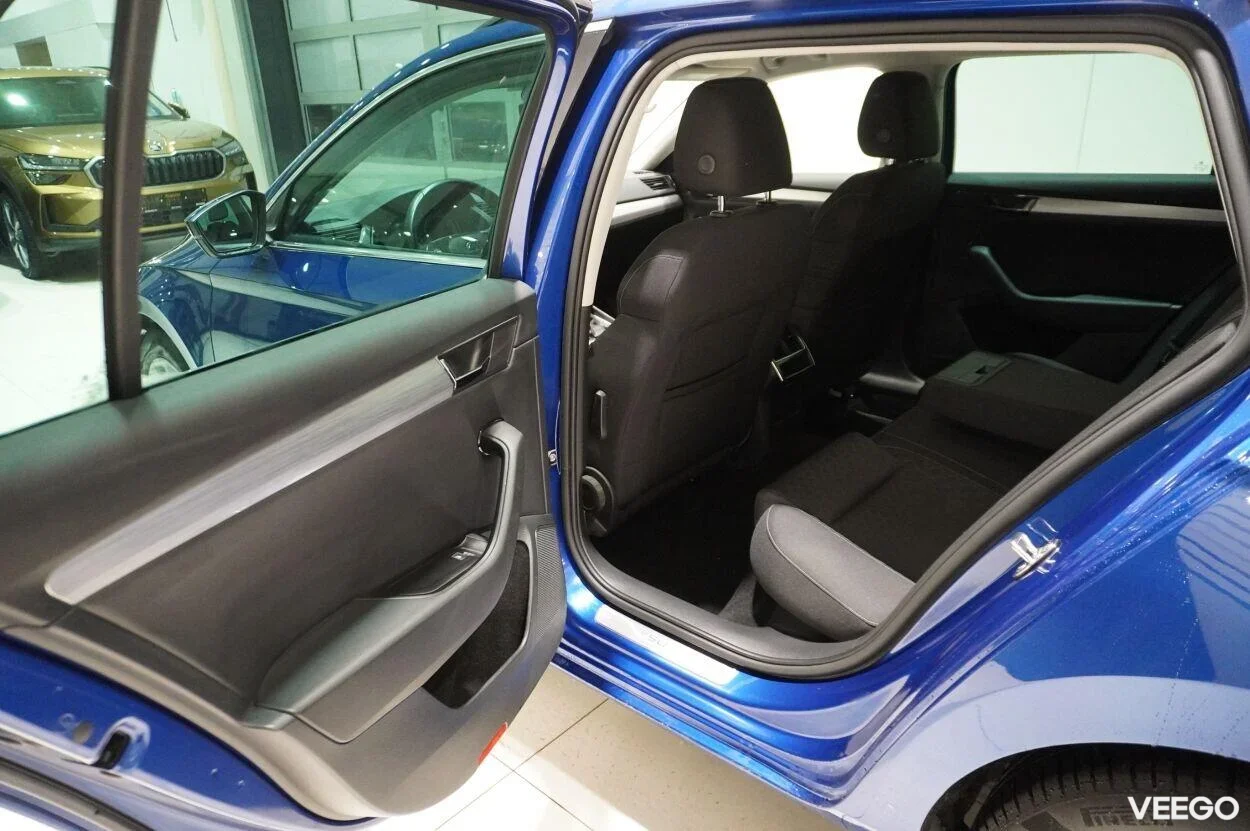 Skoda Superb AMBITION COMBI 4X4 2 147kW